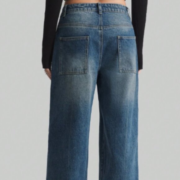 NEW Straight Leg Medium Wash Jeans Size 26, 6, small - Picture 5 of 11